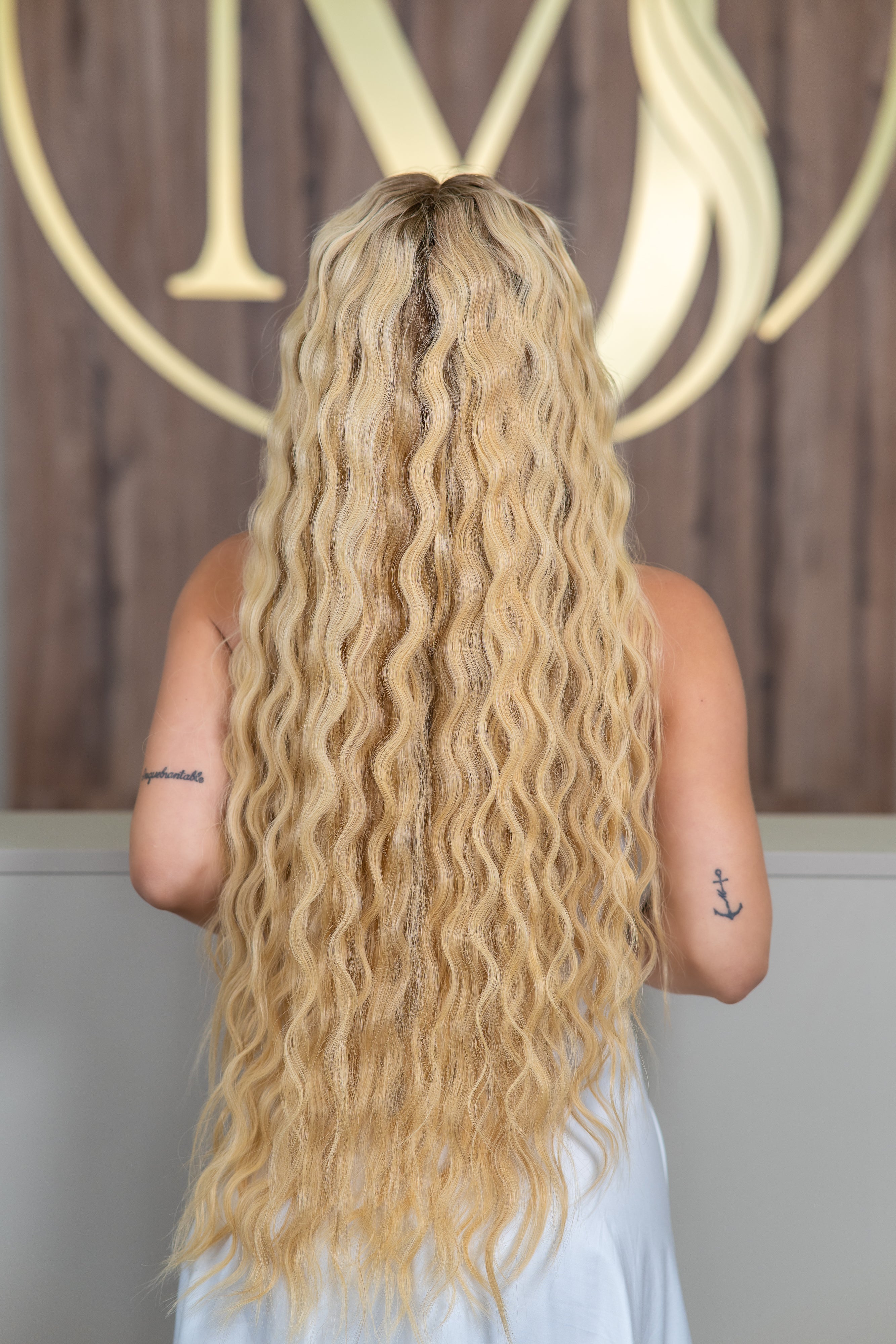 Elenor Wig | The Icon